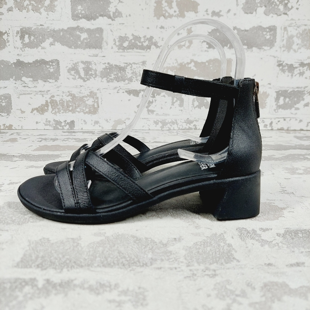 NEW Eileen Fisher Noni Black Leather Slip On Buckle Ankle Strap Sandals W1027